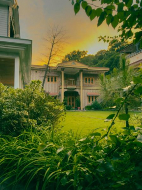 The Mountain Retreat, Muzaffarabad - Families Only